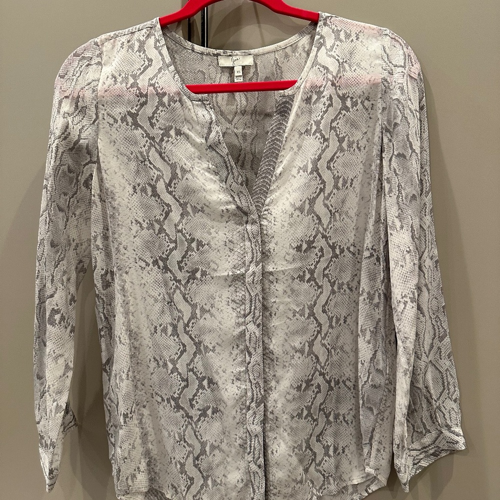 Joie snake print ivory gray long sleeve blouse size xs nwot